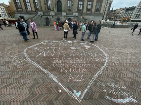 De namen van 3 transasielzoekers overleden door suicide in hun AZC. We grieve together.